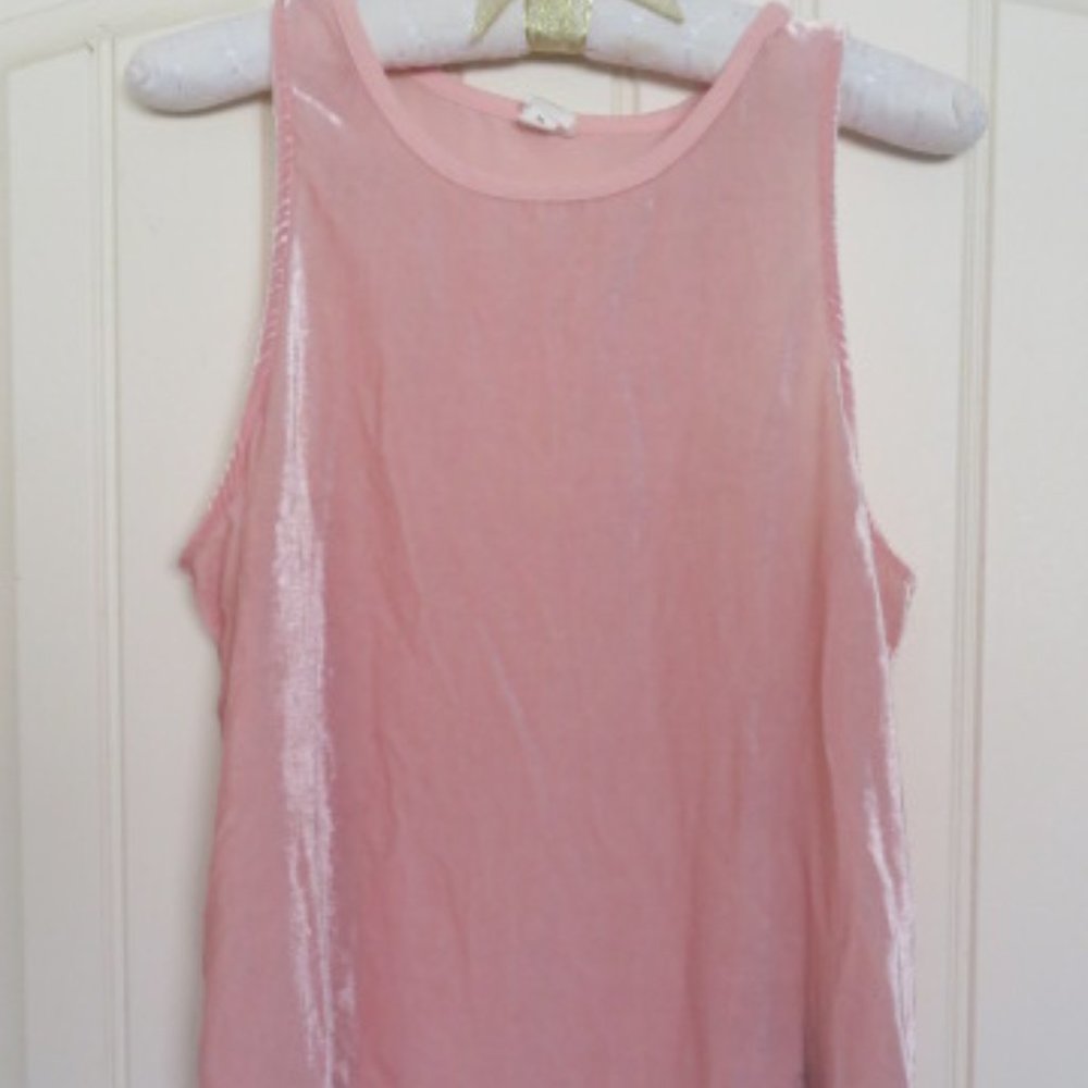 GAP Icy Pink Velvet Feel Top Small (K347)